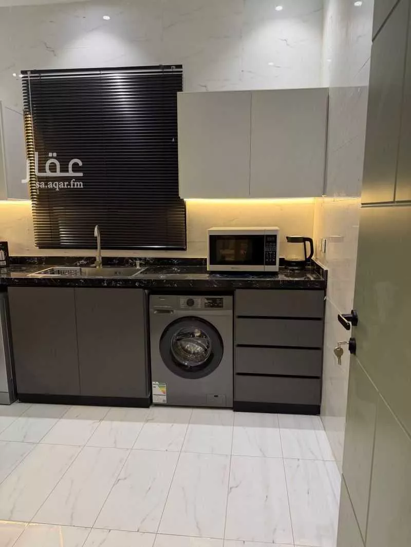 2 bedroom floor in Al Munsiyah 5