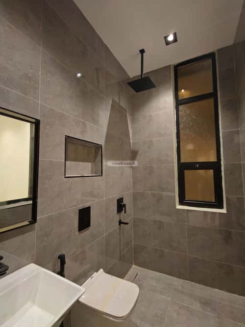 5 bedroom floor in Al Munsiyah 5