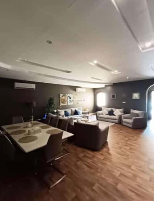 5 bedroom villa in Al Yaqout 17