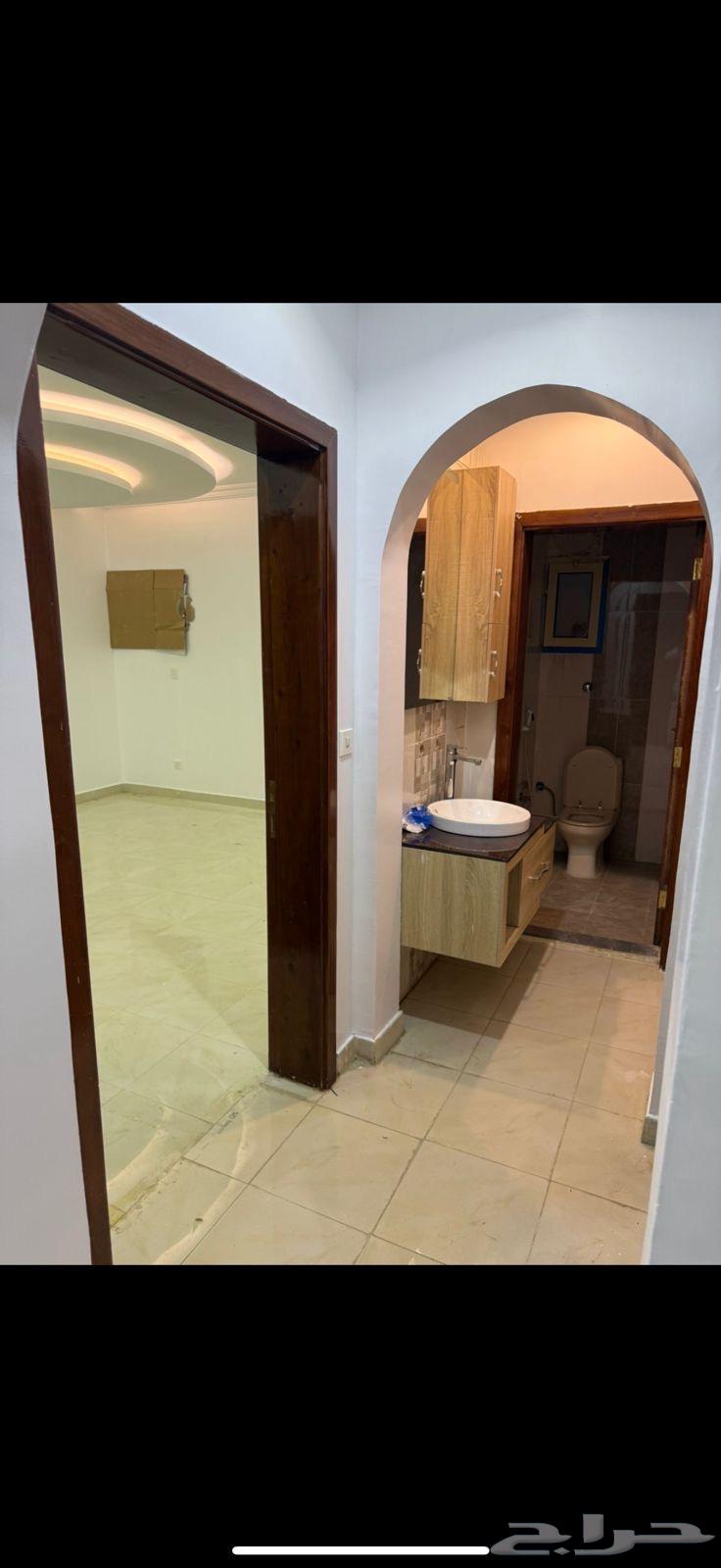 3 bedroom apartment in Al Ranuna, Madinah 6