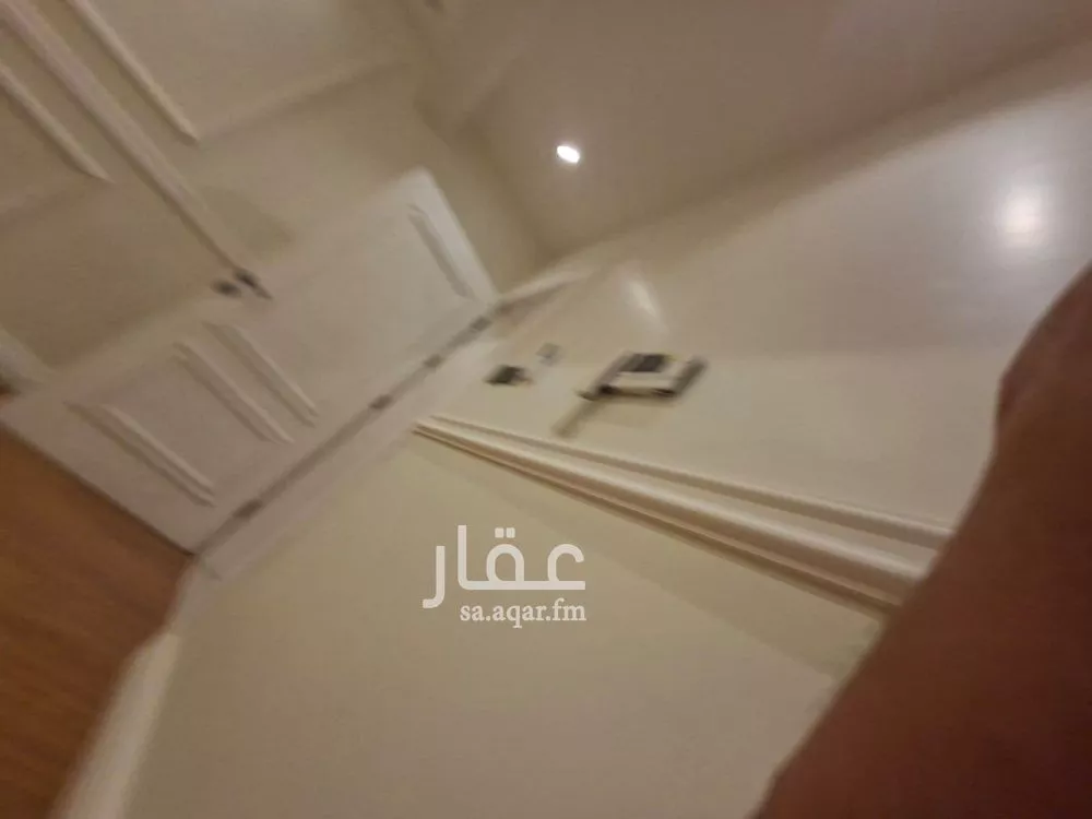 شقة 3 غرف في الملقا 17