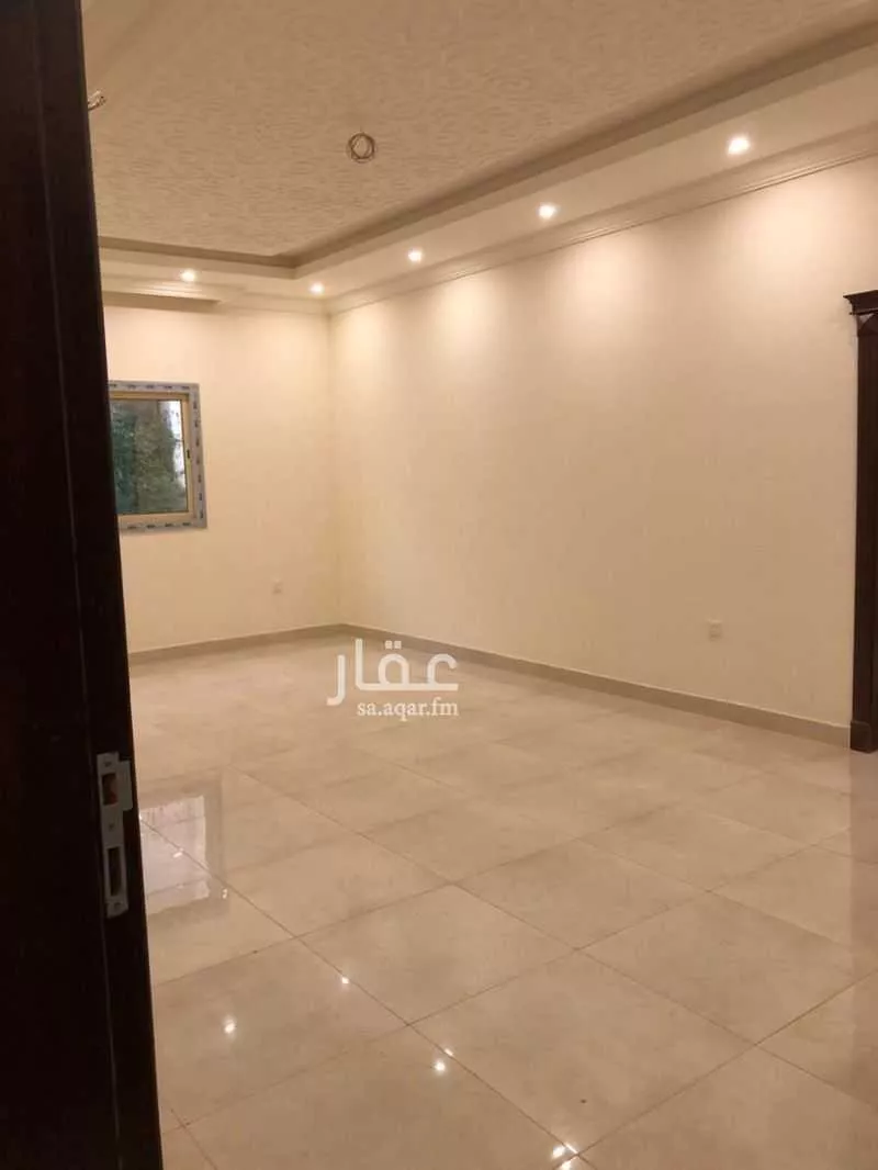 عمارة 204 م² في الزهراء 8
