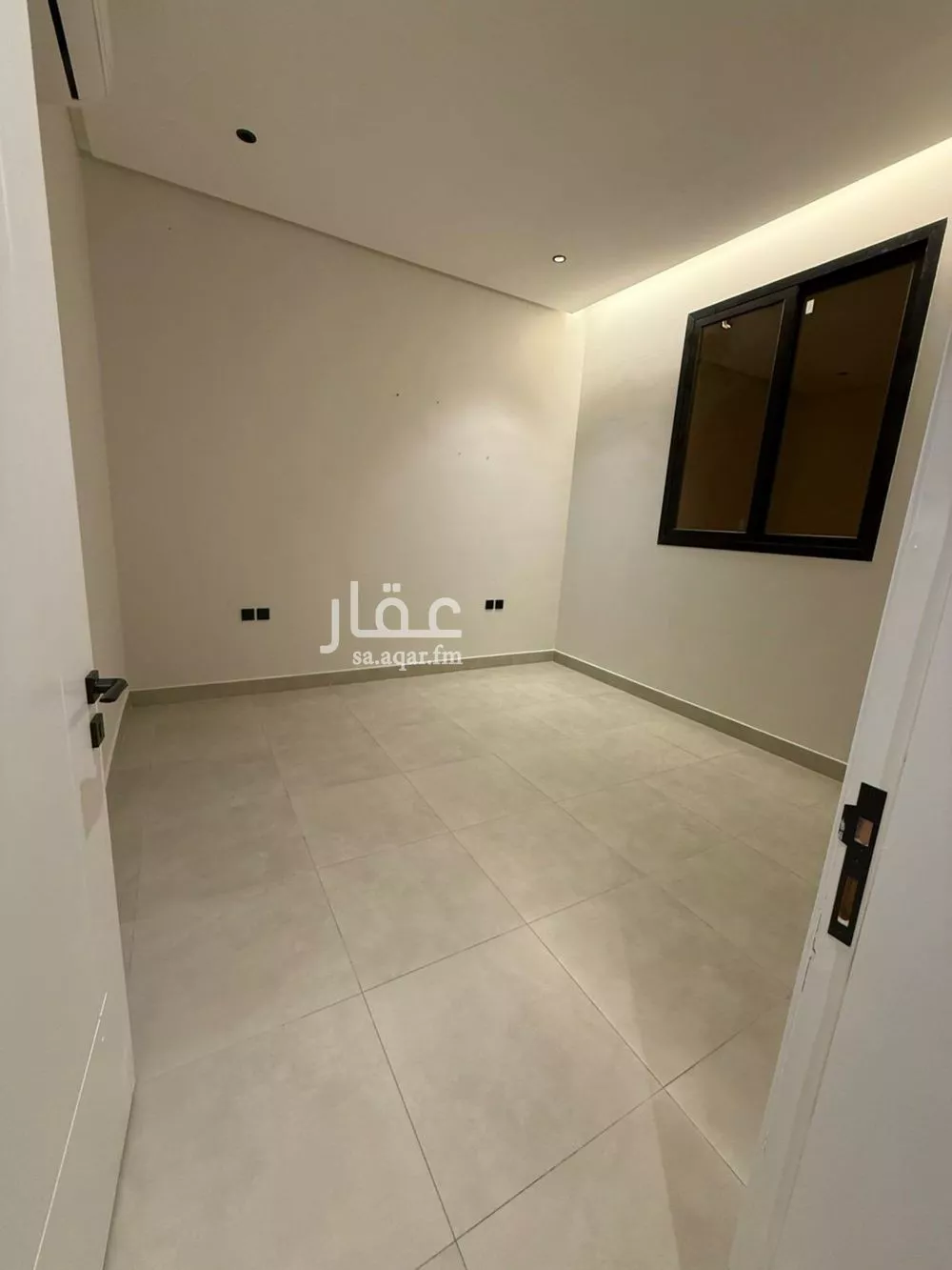 شقة 3 غرف في العارض 9