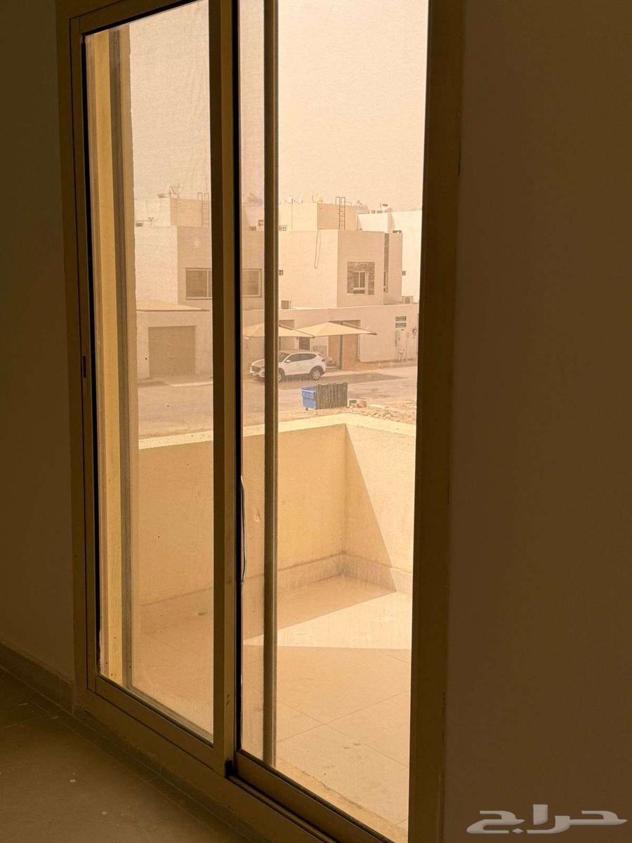 11 bedroom villa in Abhur North 18