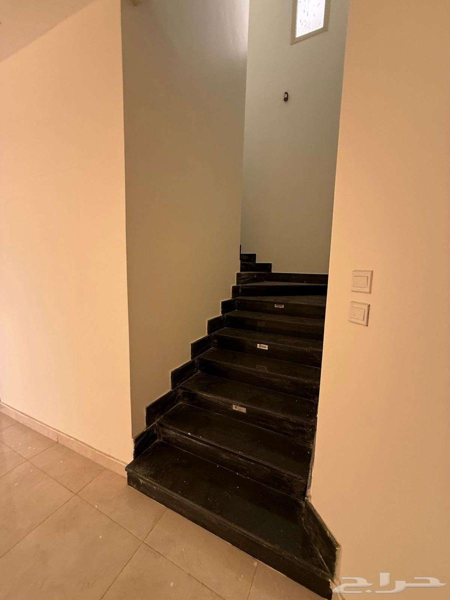 11 bedroom villa in Abhur North 3