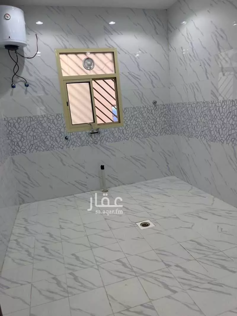 شقة 3 غرف في الرمال 4