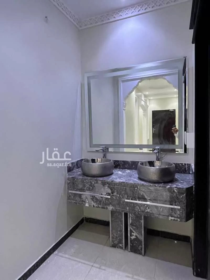 فيلا 6 غرف في النرجس 13