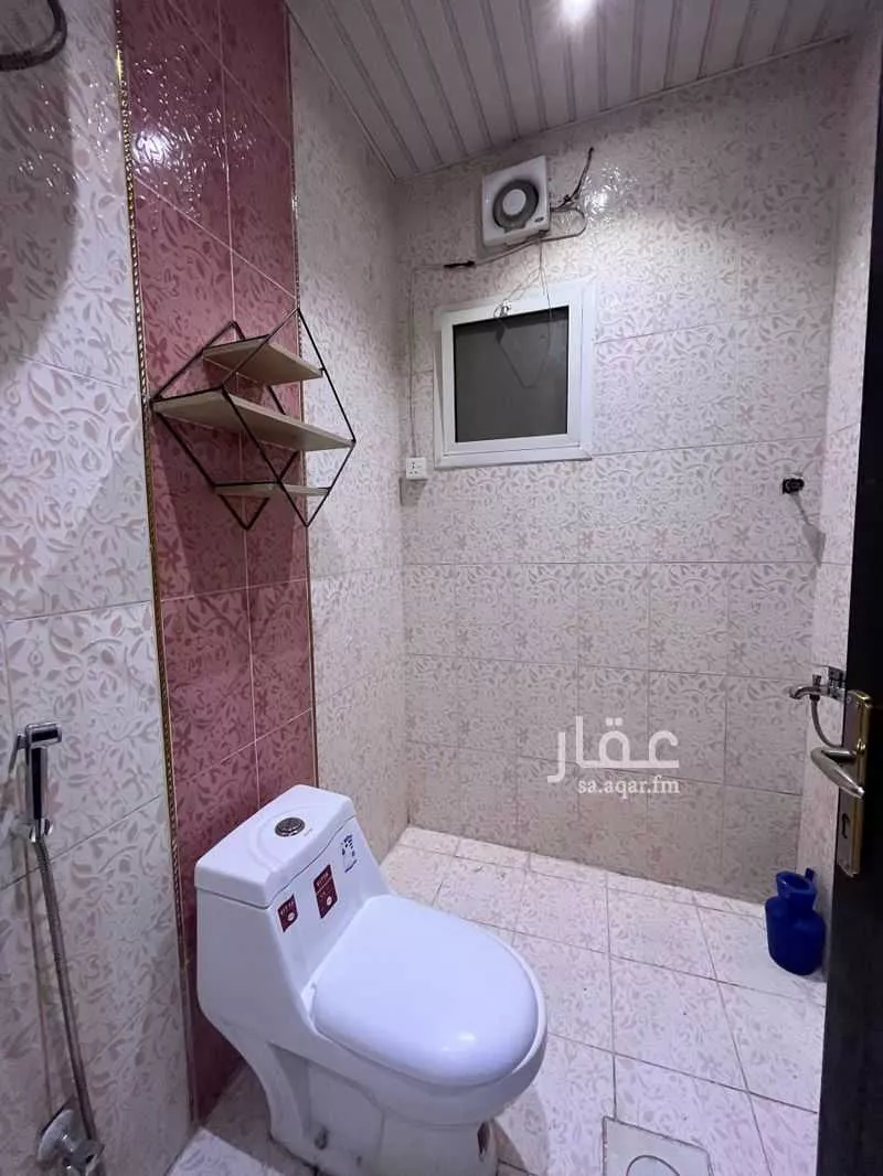 فيلا 6 غرف في النرجس 14
