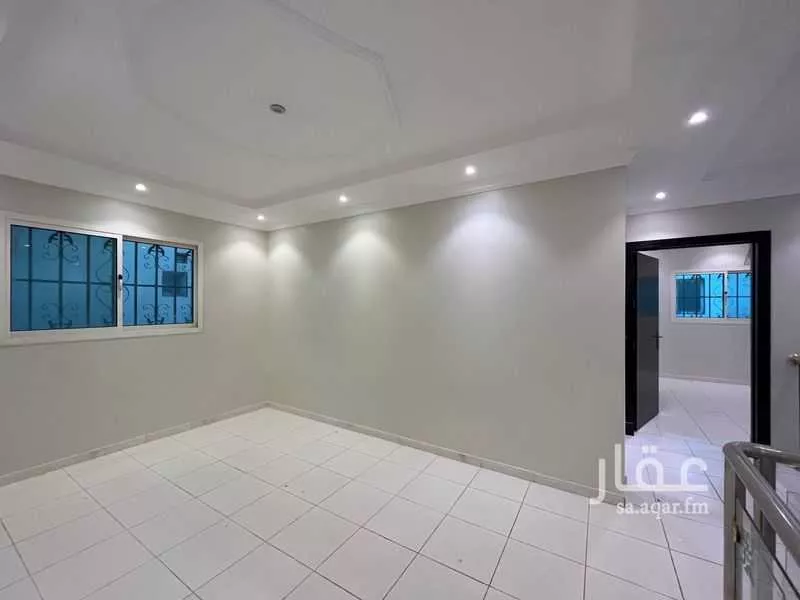 فيلا 6 غرف في النرجس 22