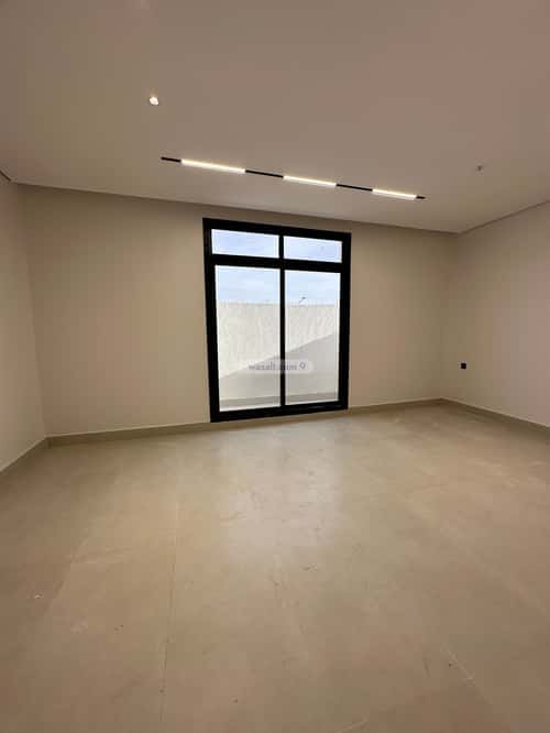 4 bedroom apartment in Al Rimal 8