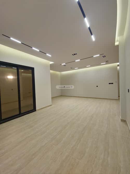 floor in Al Hazm 17