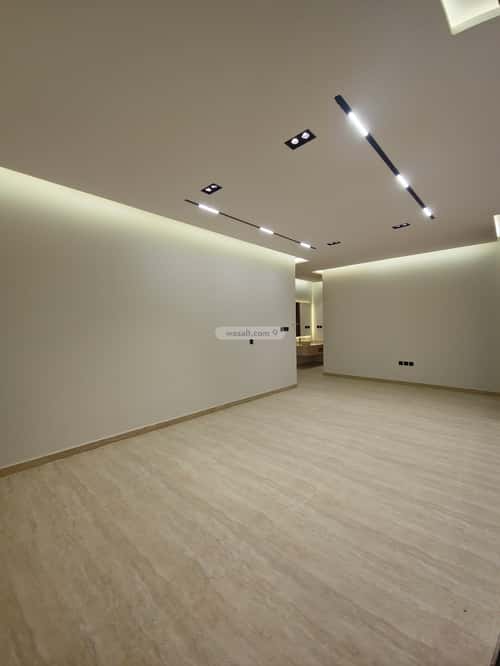 floor in Al Hazm 4