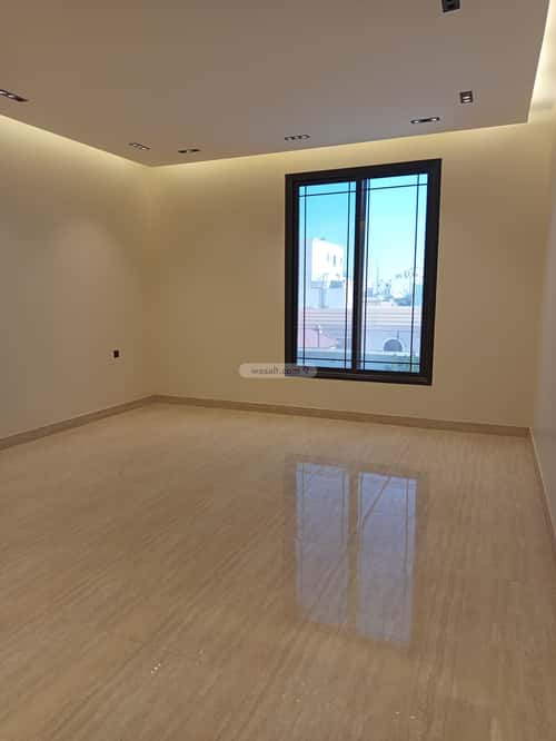 4 bedroom floor in Al Qadisiyah 3