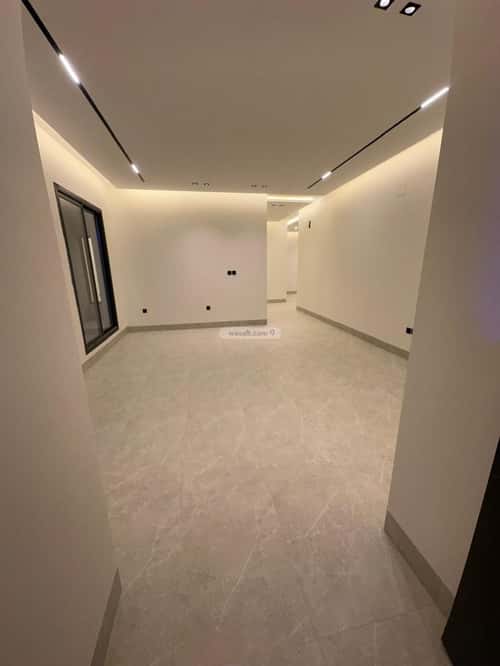 4 bedroom floor in Al Aridh 2