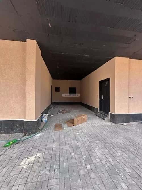 5 bedroom villa in Dhahrat Laban 3