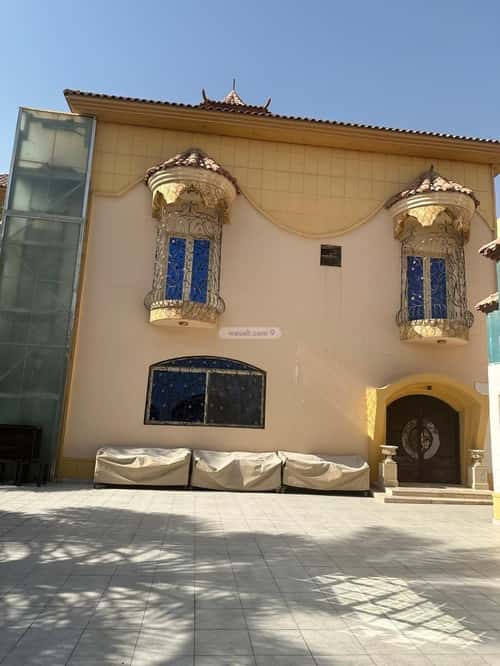 8 bedroom villa in Al Andalus 1