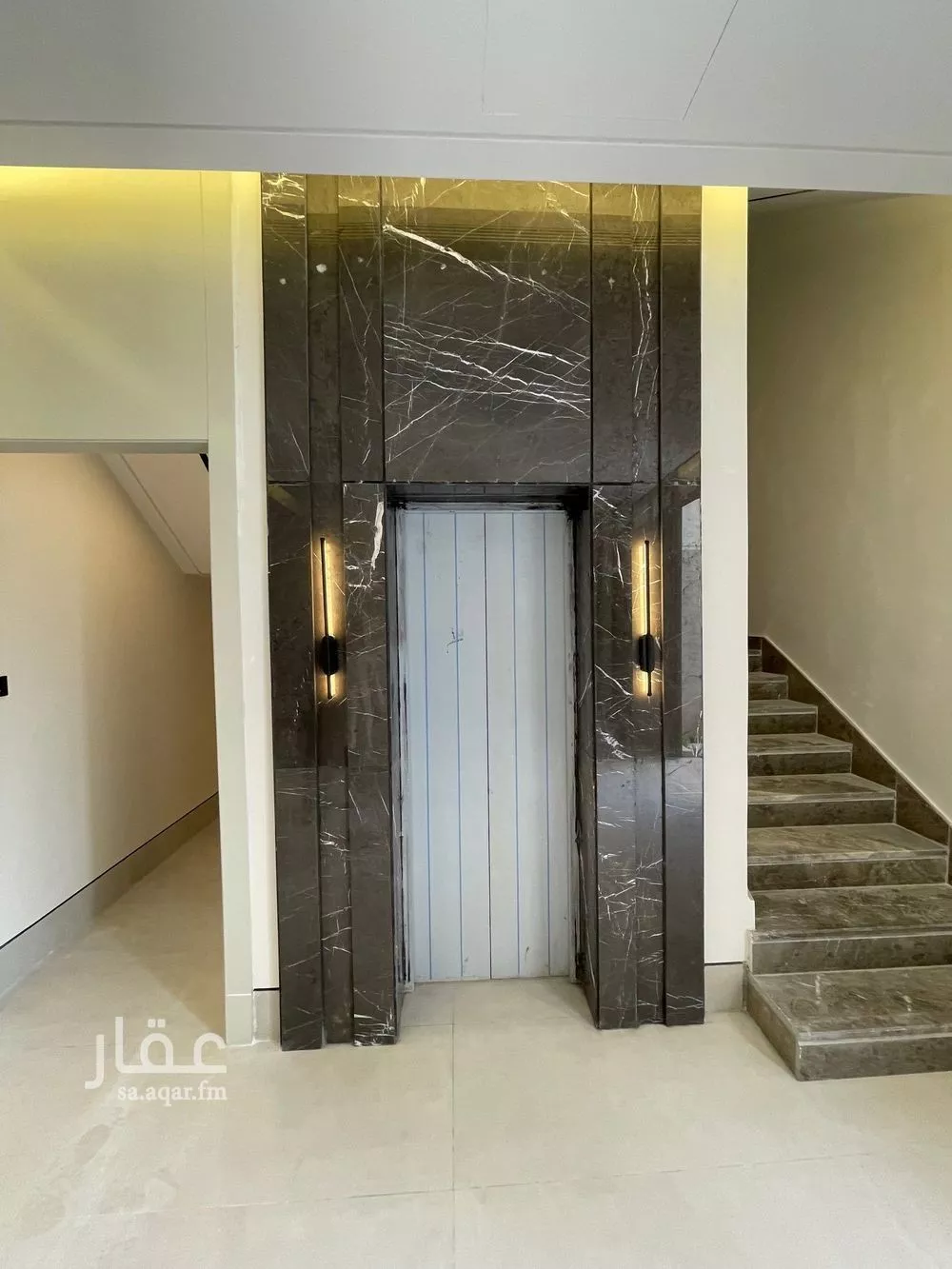 فيلا 5 غرف في النرجس 11