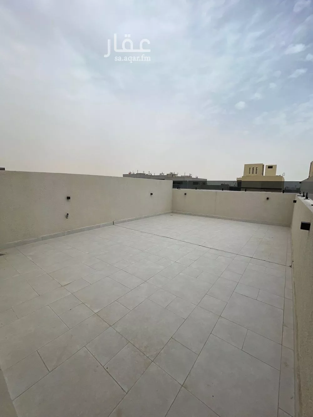 فيلا 5 غرف في النرجس 21