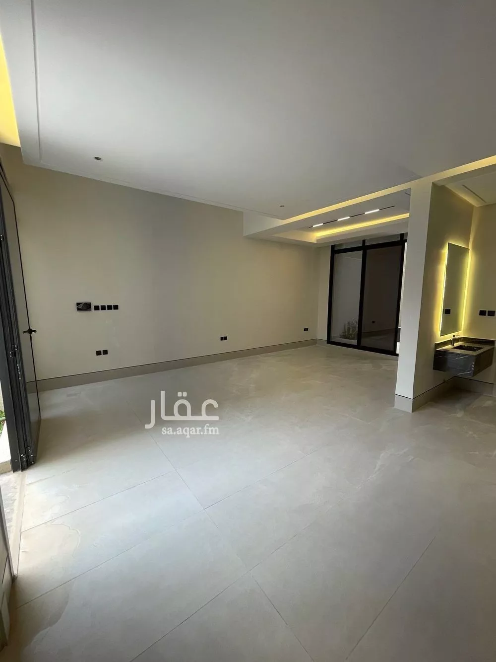 فيلا 5 غرف في النرجس 6