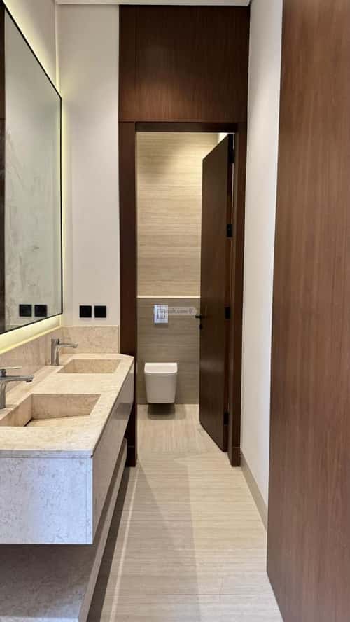 5 bedroom villa in Al Mahdiyyah 3