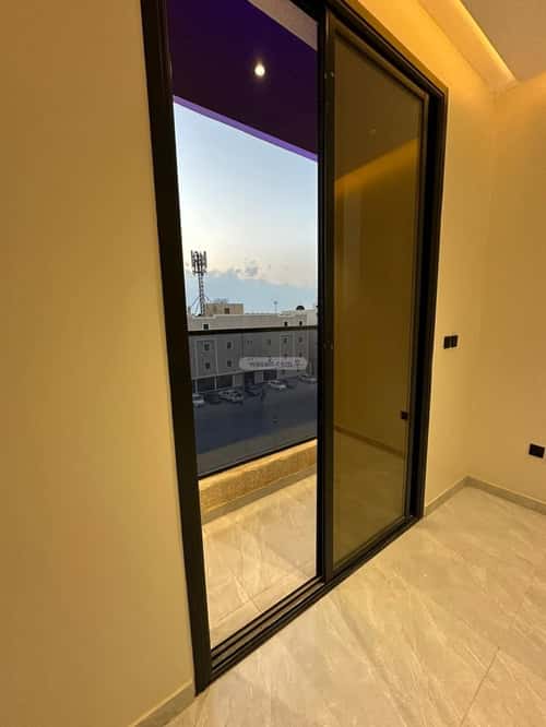 3 bedroom apartment in Al Yarmouk 4