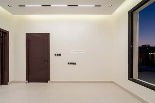 5 bedroom villa in Al Janadriyah 1