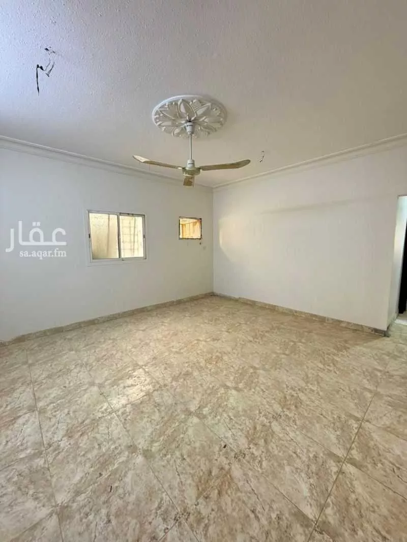 3 bedroom floor in Al Yarmouk 12