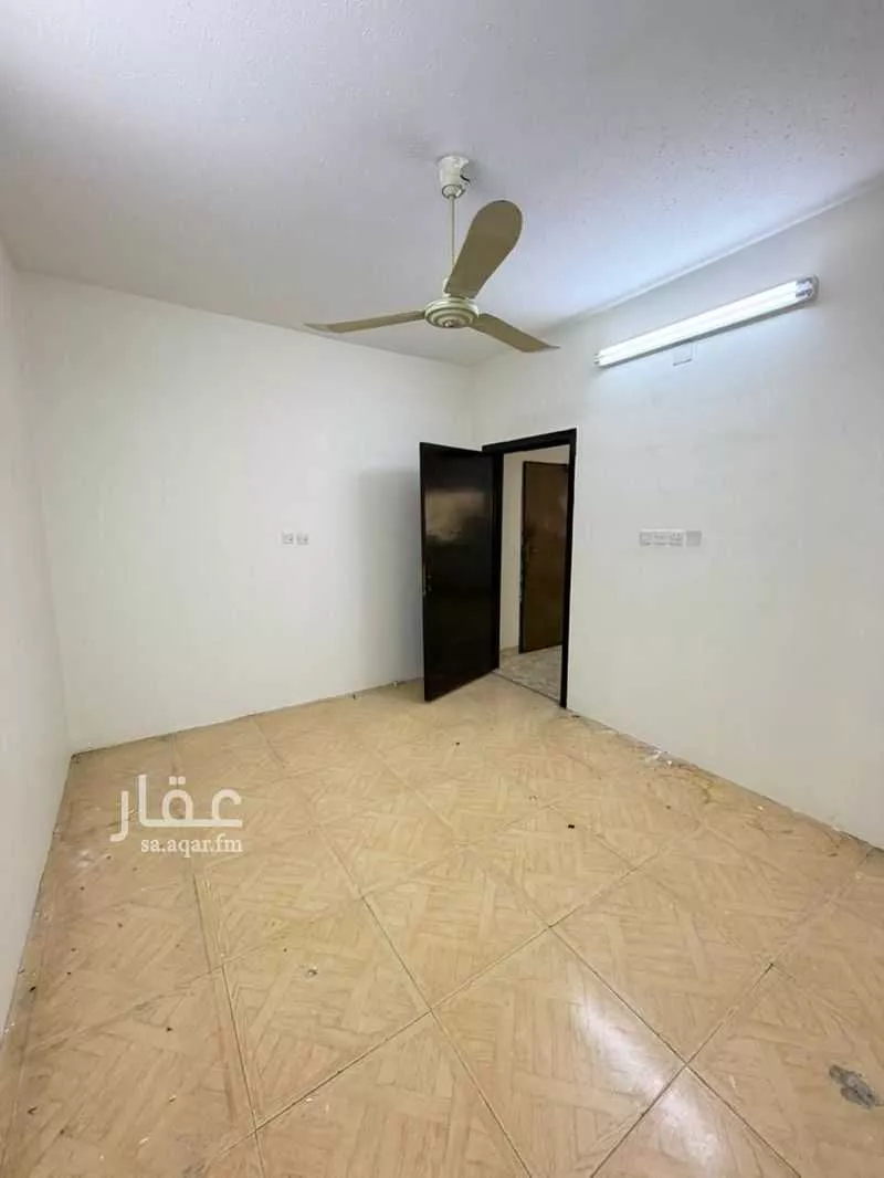 3 bedroom floor in Al Yarmouk 5