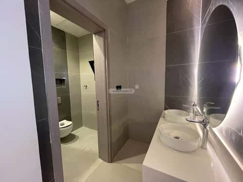 5 bedroom floor in Al Janadriyah 2