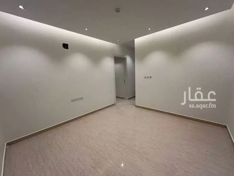 عمارة 600 م² في عرقة 14