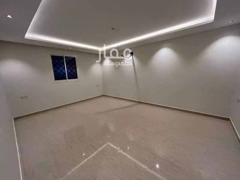 عمارة 600 م² في عرقة 15