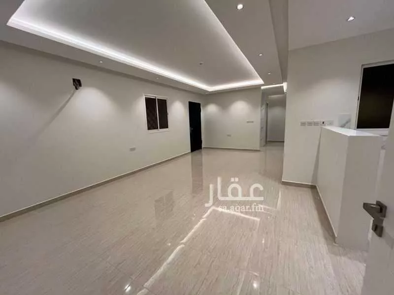 عمارة 600 م² في عرقة 20
