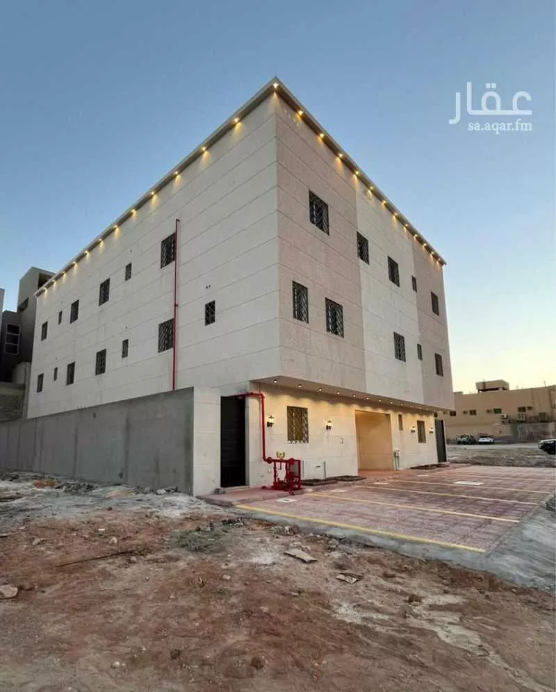 عمارة 600 م² في عرقة 3