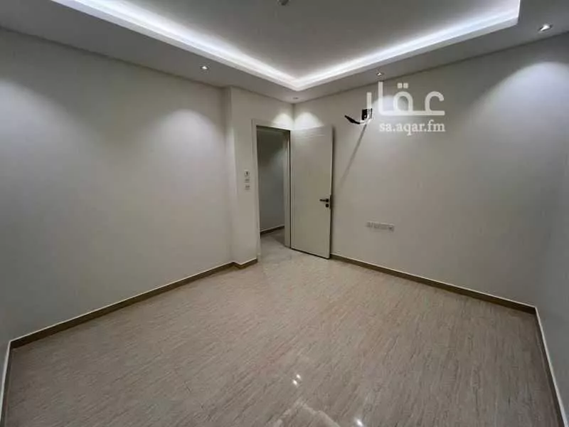 عمارة 600 م² في عرقة 25