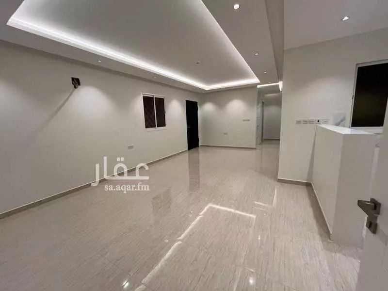 عمارة 600 م² في عرقة 27
