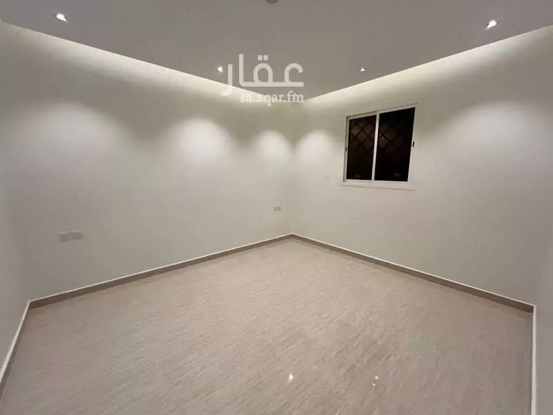 عمارة 600 م² في عرقة 10