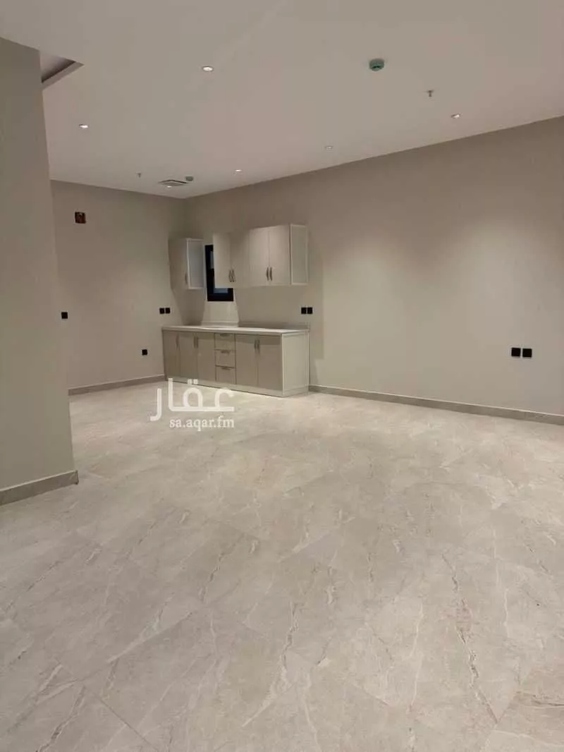 عمارة 1000 م² في القادسية 13