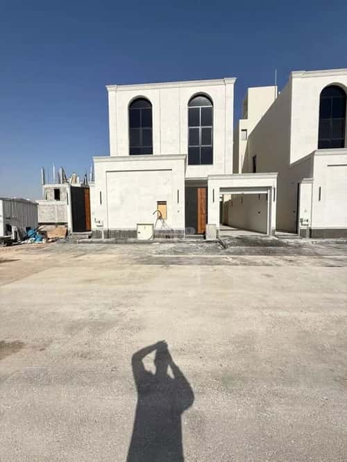 7 bedroom villa in Al Rimal 12