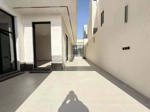 7 bedroom villa in Al Rimal 2