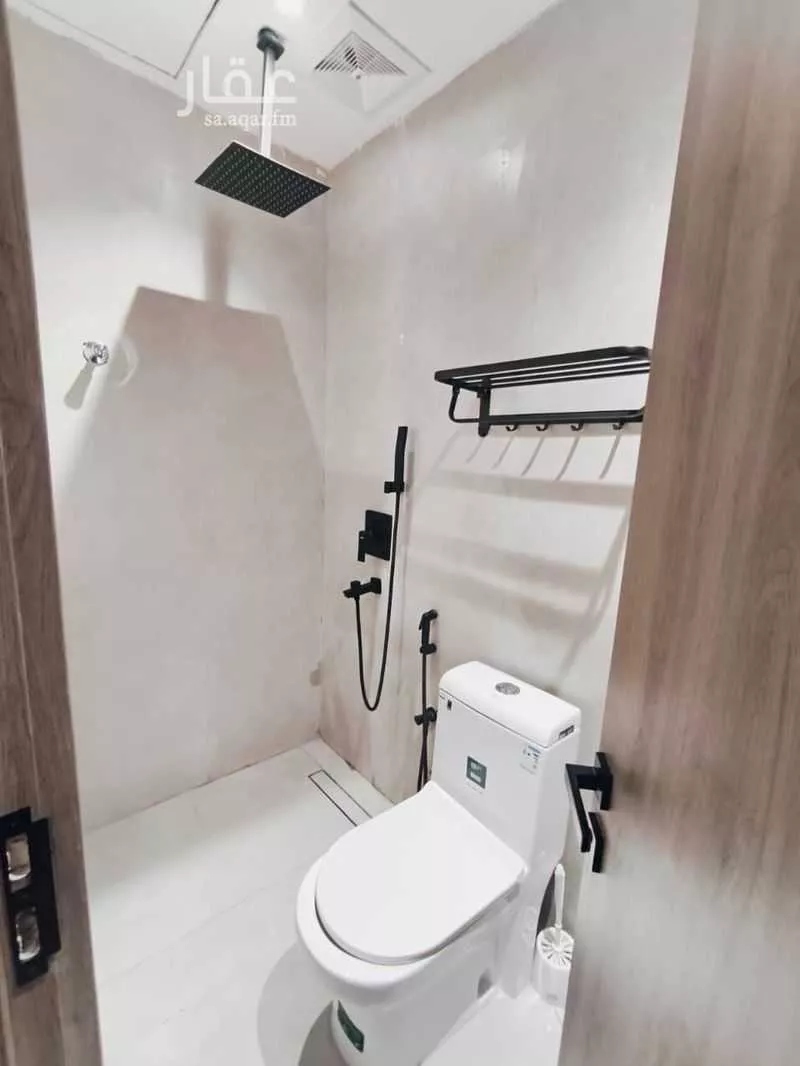 80 bedroom apartment in Al Olaya 21