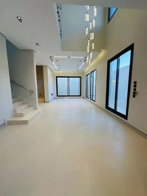 5 bedroom villa in Al Maizilah 13