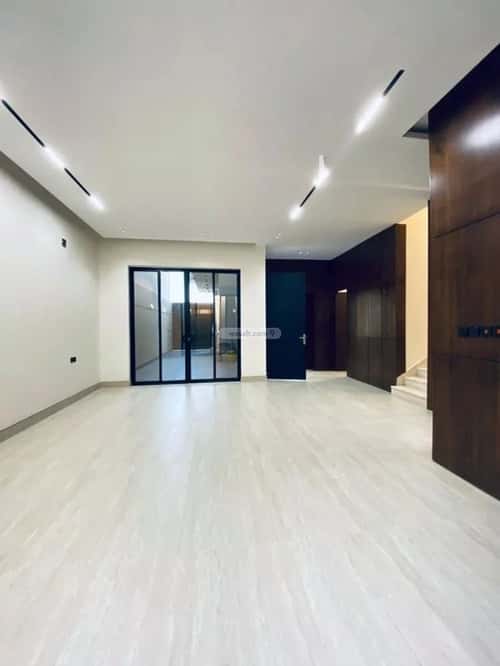 6 bedroom villa in Al Mahdiyyah 5