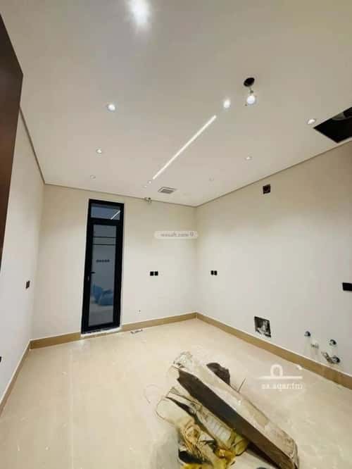 6 bedroom villa in Al Mahdiyyah 3