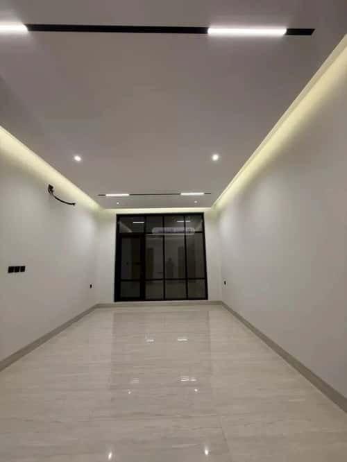 6 bedroom villa in Al Mahdiyyah 3