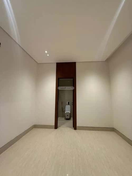 6 bedroom villa in Al Mahdiyyah 11
