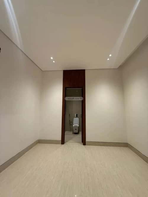 6 bedroom villa in Al Mahdiyyah 12