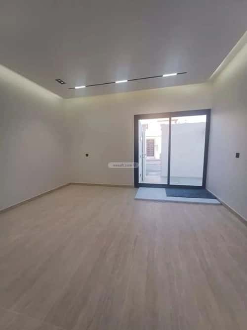 3 bedroom floor in Al Hazm 1