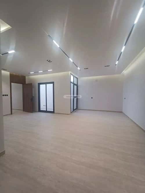 3 bedroom floor in Al Hazm 1