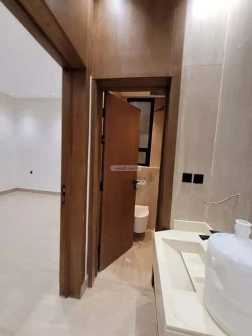 3 bedroom floor in Tuwaiq 8