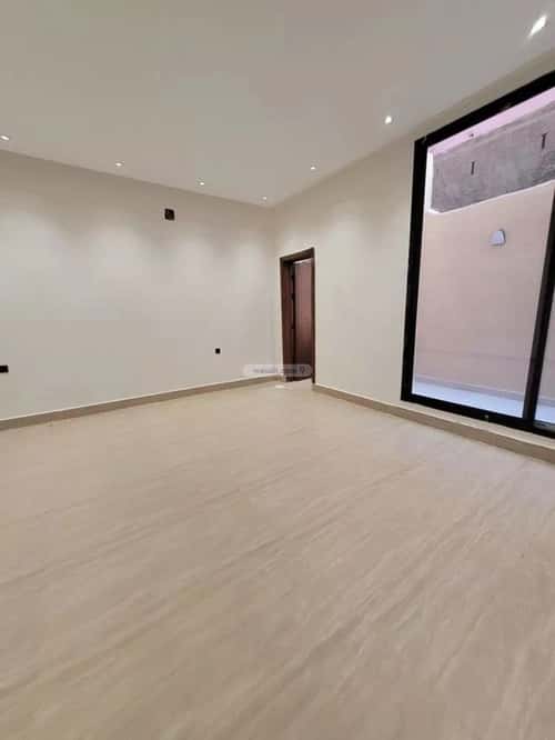 3 bedroom floor in Tuwaiq 5